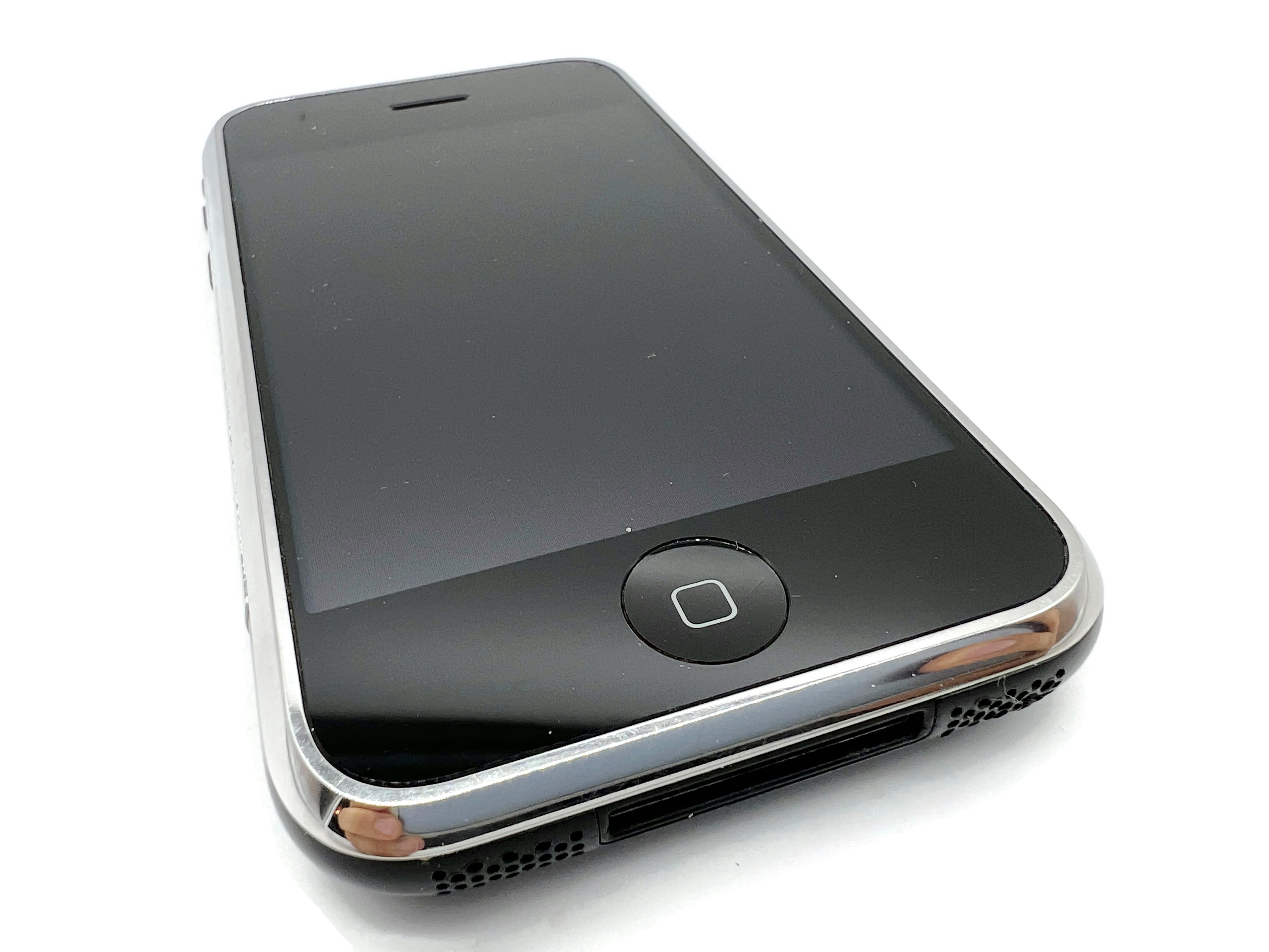 Rarität aus 1. Generation: Original-iPhone für Rekordsumme von 190.000  Dollar versteigert