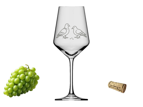 eXODA Weinglas Taube mit Baby 350ml absolut spülmaschinenfest charmantes Design geeignet für gesellige Abende und entspannte Momente unterstützt soziale Projekte und Inklusion