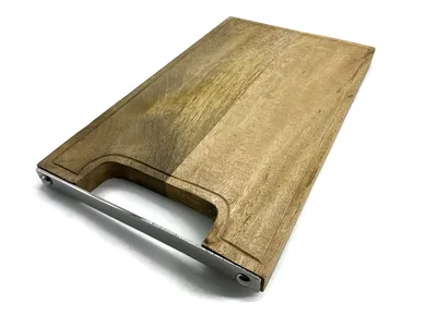 Schneidebrett Holz 40x25 cm aus Mangeoholz mit Rille und Edelstahlgriff Massivholz