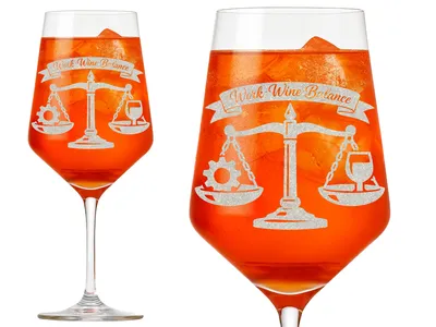 Weinglas 350ml mit individueller Gravur Spruch Work Wine Balance spülmaschinenfest