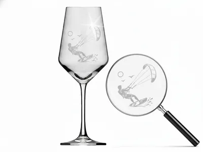 Weinglas Gravur Kitesurfing 350ml spülmaschinenfest und elegant gestaltet